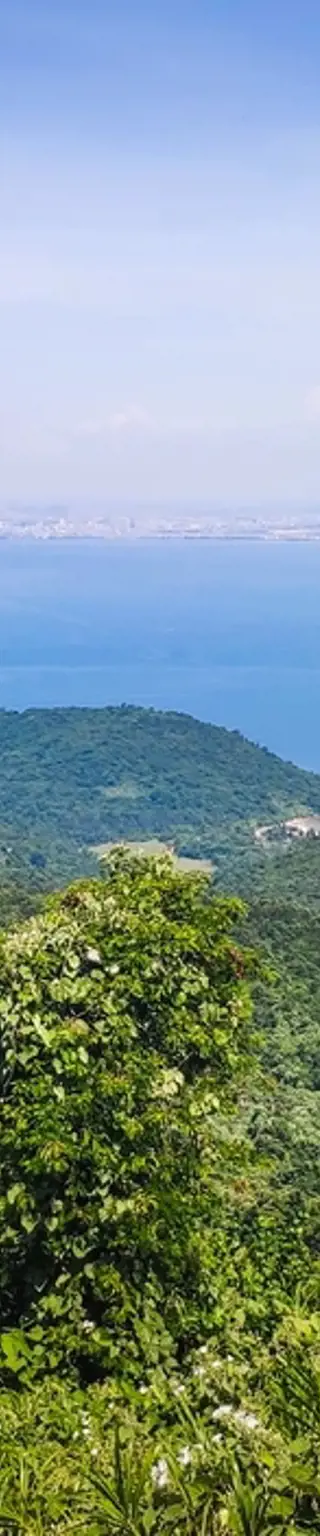 Fahrt über den Wolkenpass